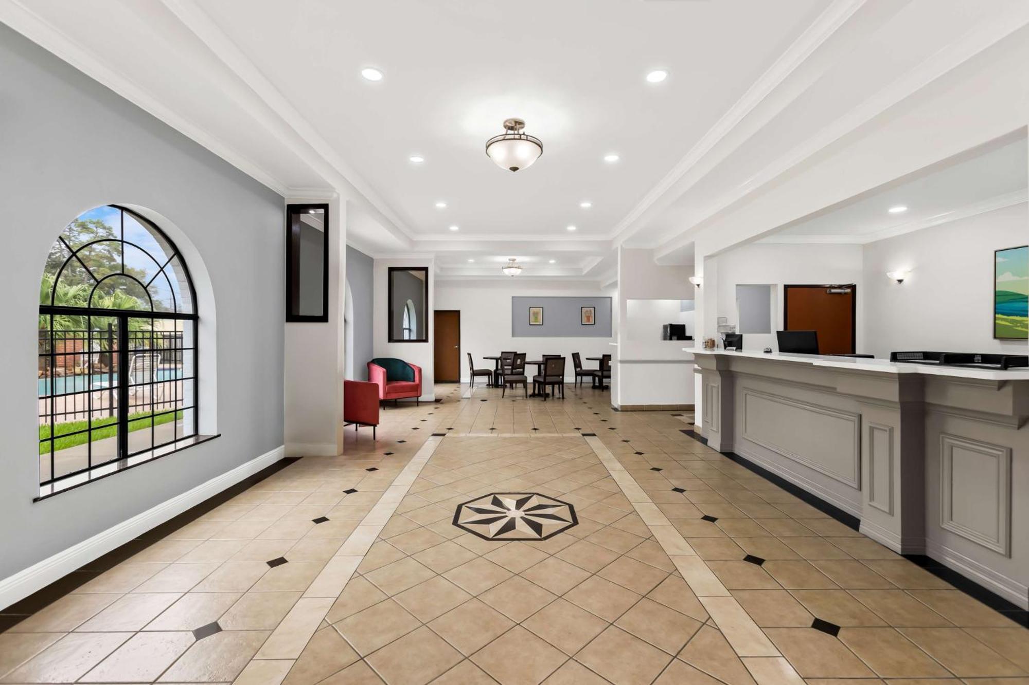 Econo Inn&suites