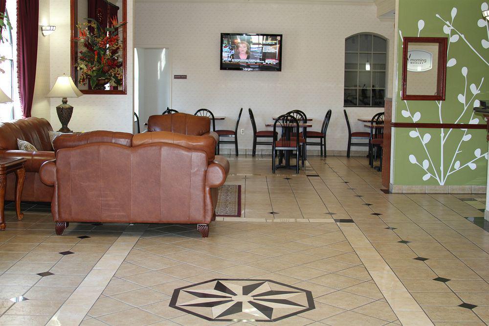 Hotel Econo Inn&suites 2*